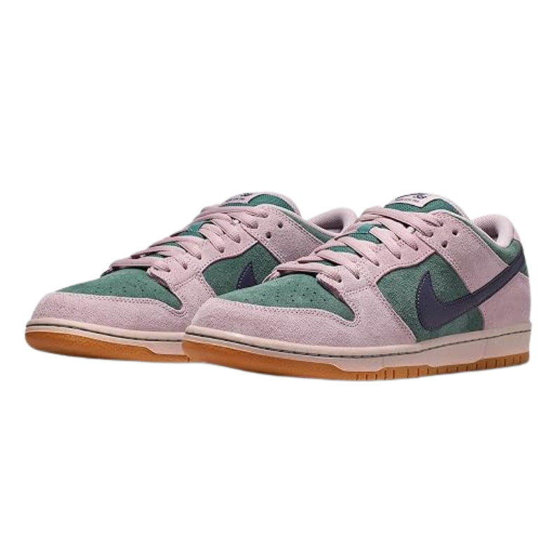 Nike Men's SB Dunk Low Pro Suede Skate Shoes