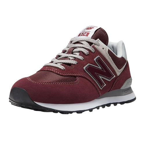 A New Balance 574 sneaker 