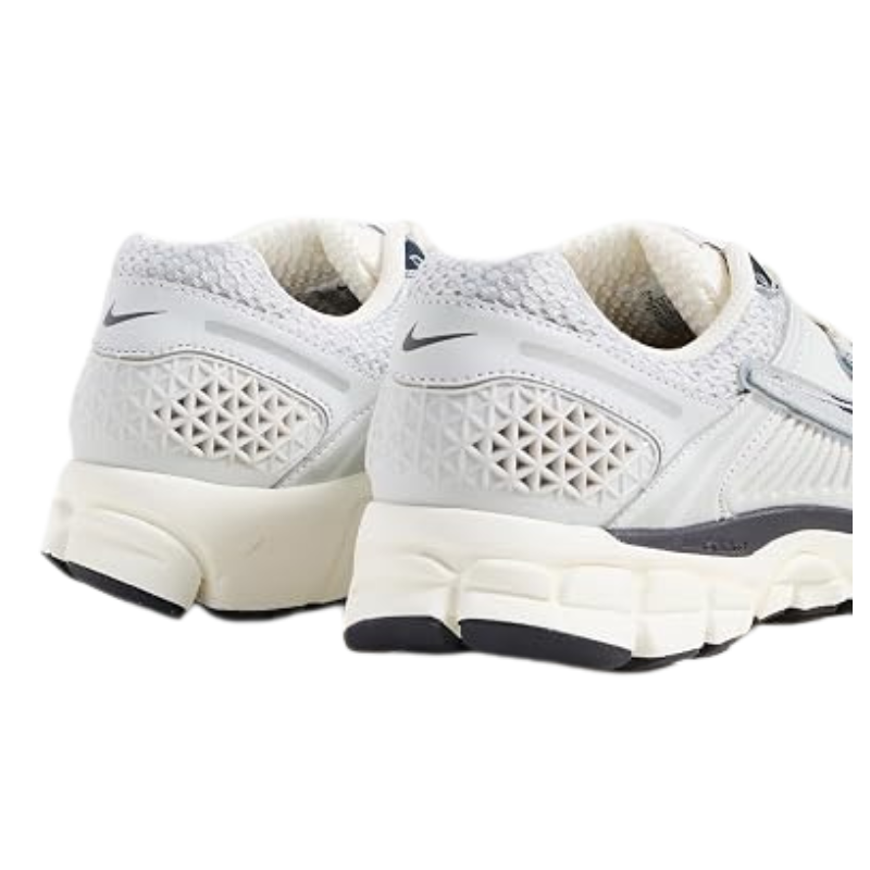 Nike Women's Zoom Vomero 5 Running Shoes