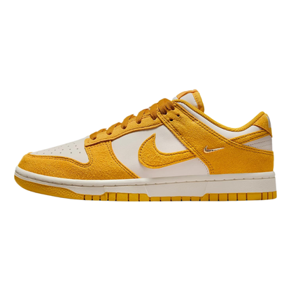 Women_sNikeDunkLowSuedeSneakers