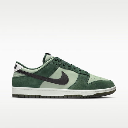 Nike Dunk Low Retro SE Men's Shoes - Jade Horizon/Fir